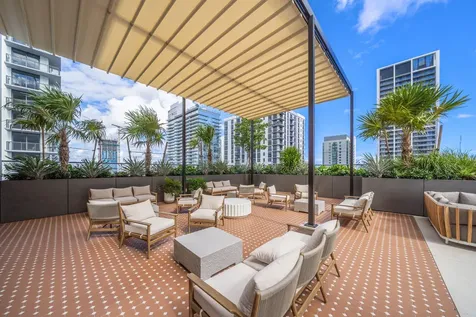 11 NE 6th Street Miami FL 33132
