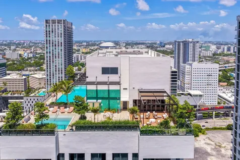 11 NE 6th Street Miami FL 33132
