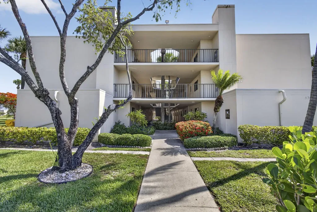 5340 Las Verdes Circle Delray Beach FL 33484