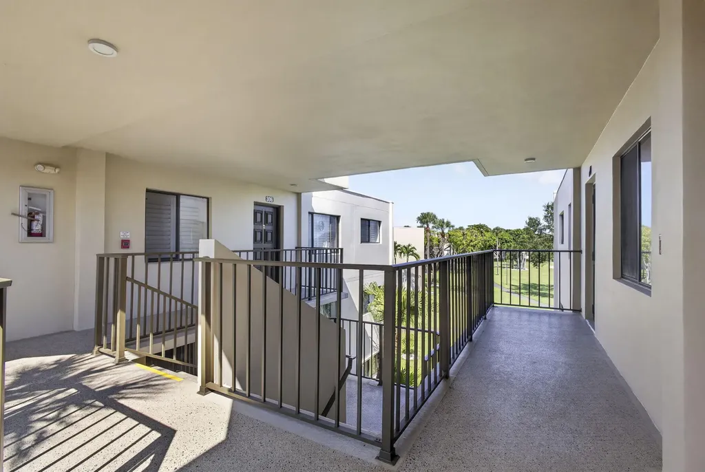 5340 Las Verdes Circle Delray Beach FL 33484