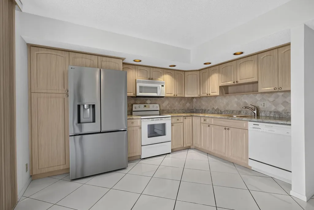 5340 Las Verdes Circle Delray Beach FL 33484