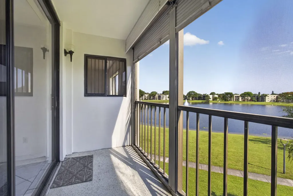 5340 Las Verdes Circle Delray Beach FL 33484