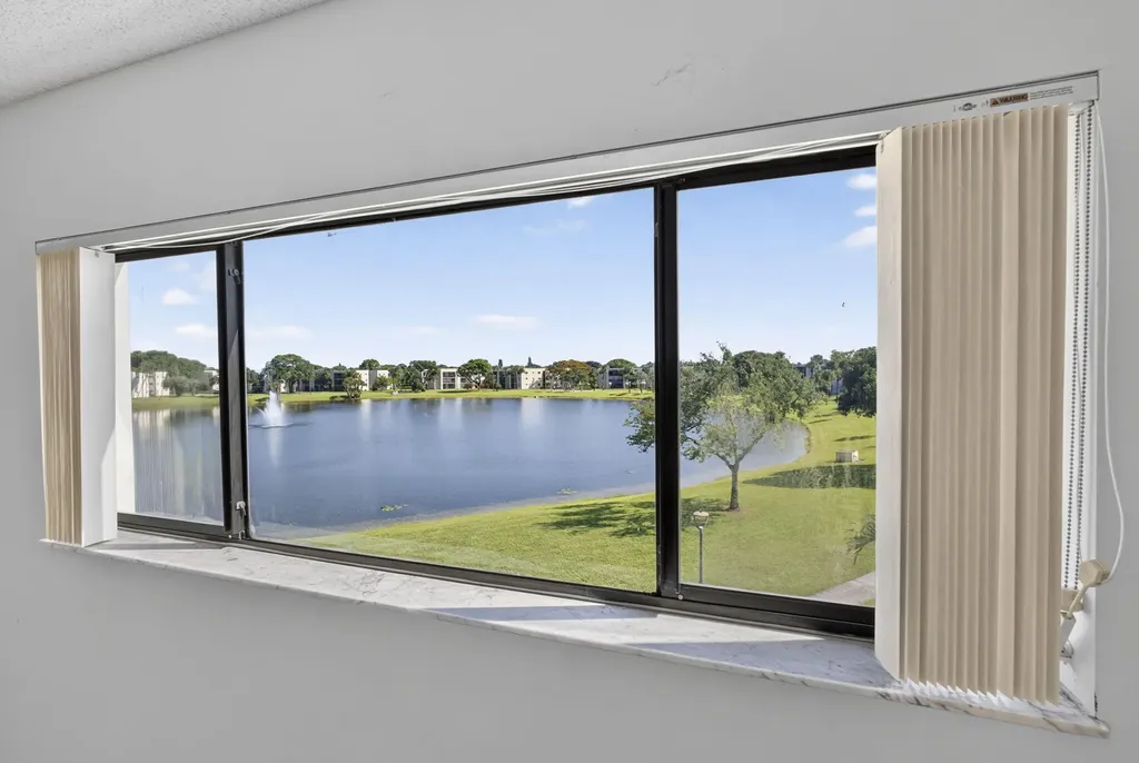 5340 Las Verdes Circle Delray Beach FL 33484