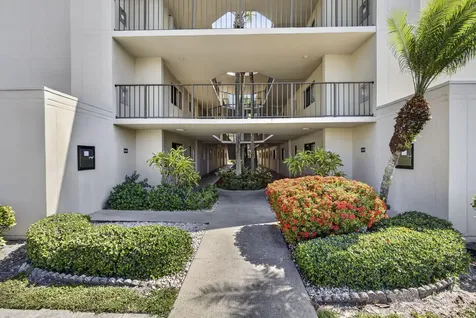 5340 Las Verdes Circle Delray Beach FL 33484