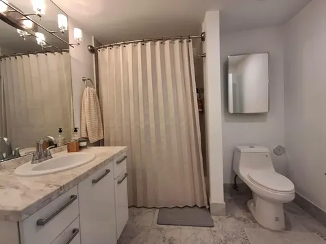253 NE 2nd Street Miami FL 33132