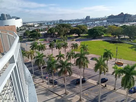 253 NE 2nd Street Miami FL 33132
