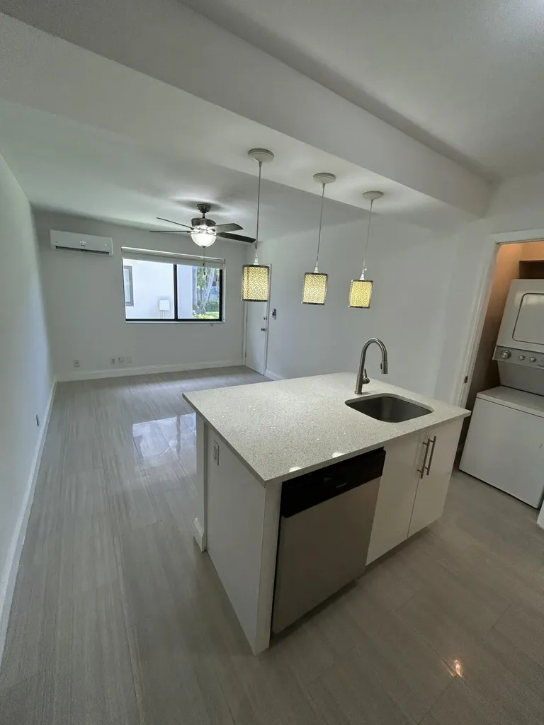 914 NE 15th Avenue Fort Lauderdale FL 33304