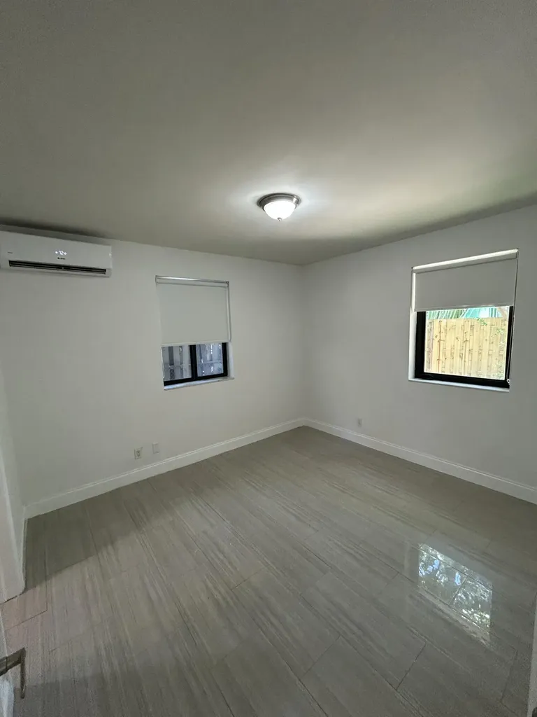 914 NE 15th Avenue Fort Lauderdale FL 33304