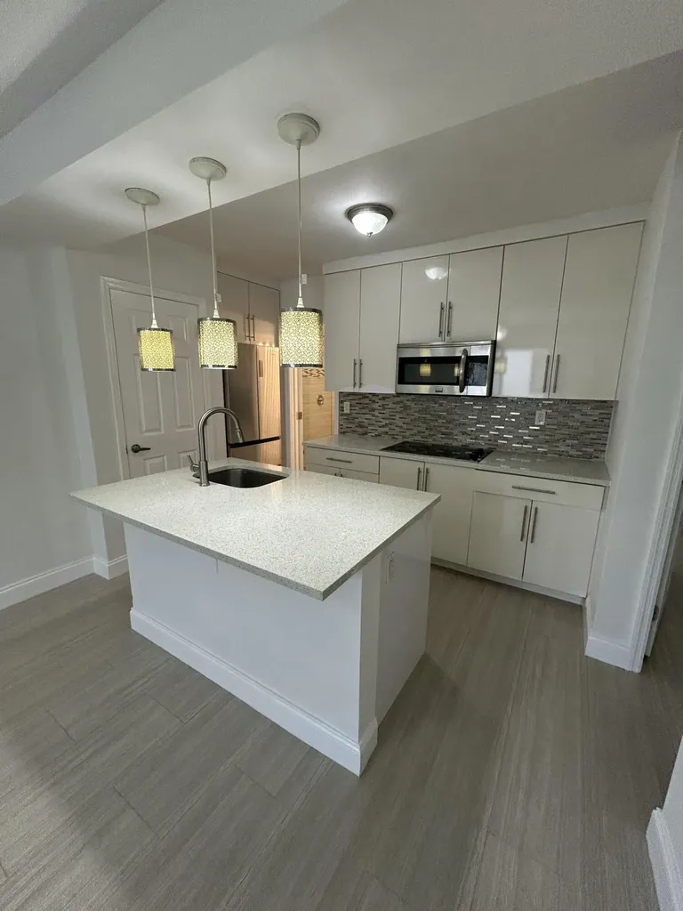 914 NE 15th Avenue Fort Lauderdale FL 33304