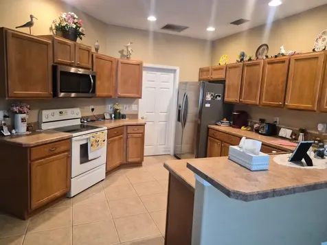698 Thuringer Street NW Palm Bay FL 32907