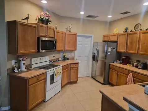 698 Thuringer Street NW Palm Bay FL 32907