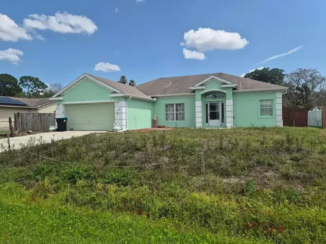 698 Thuringer Street NW Palm Bay FL 32907