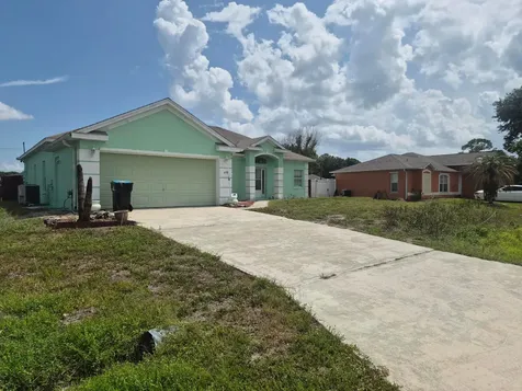 698 Thuringer Street NW Palm Bay FL 32907