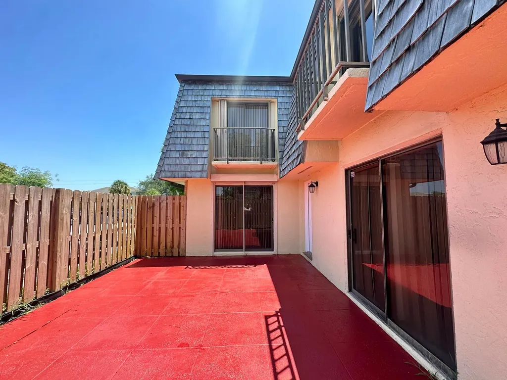 416 Arabian Road Palm Springs FL 33461