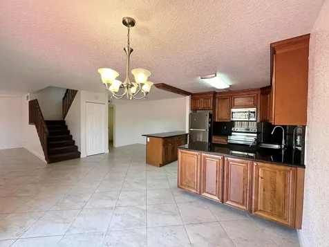 416 Arabian Road Palm Springs FL 33461