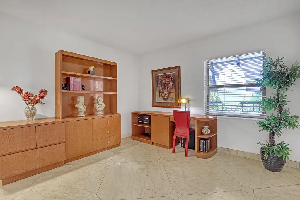 356 Golfview Road North Palm Beach FL 33408