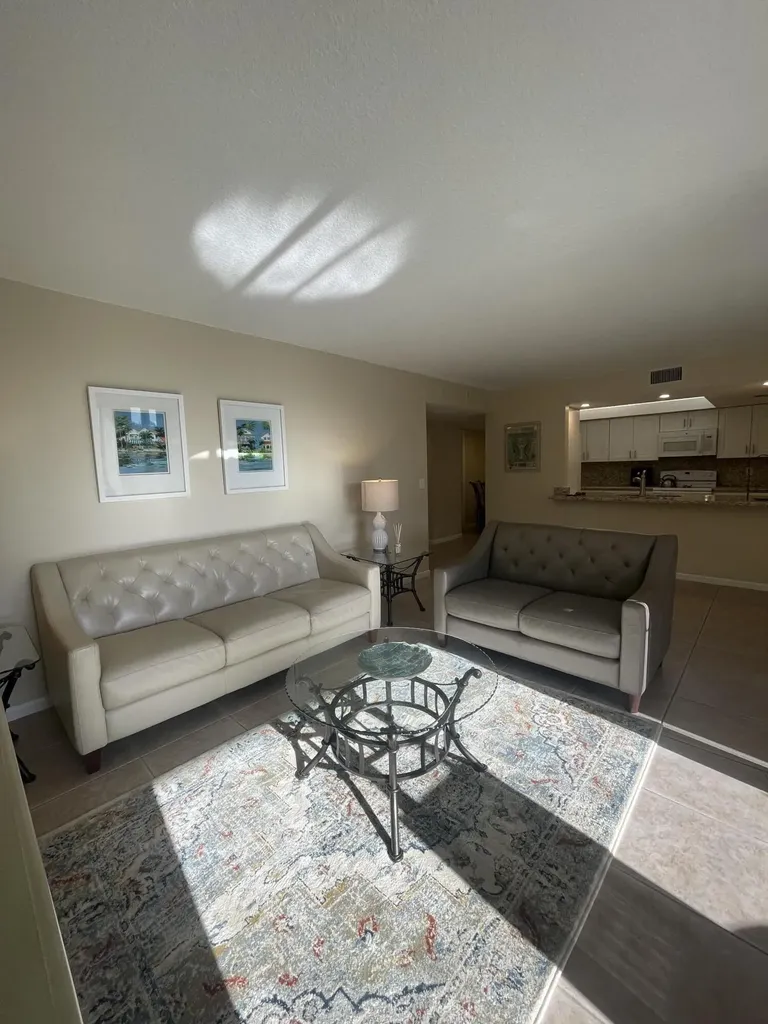 450 Egret Circle Delray Beach FL 33444