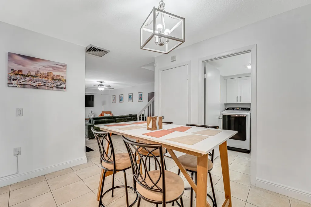 2439 24th Way West Palm Beach FL 33407