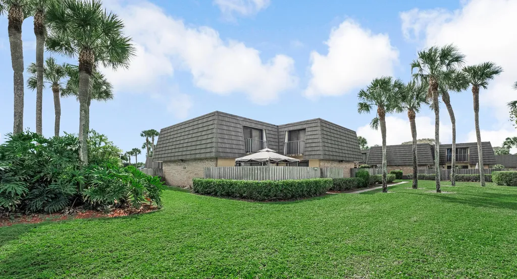 2439 24th Way West Palm Beach FL 33407