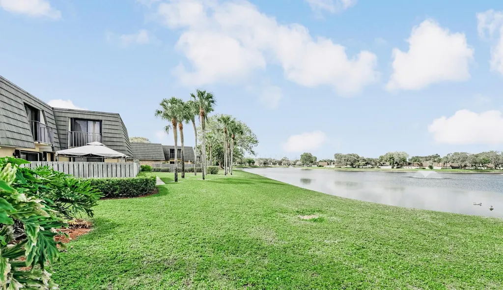2439 24th Way West Palm Beach FL 33407