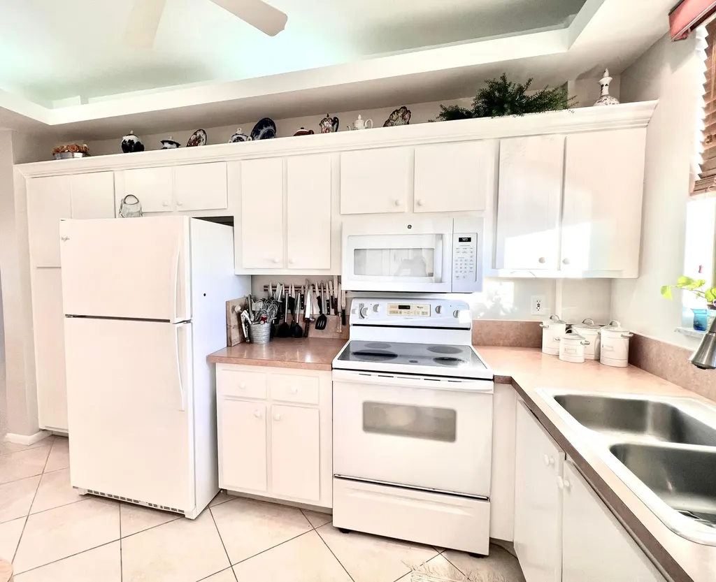 100 Paradise Harbour Boulevard North Palm Beach FL 33408