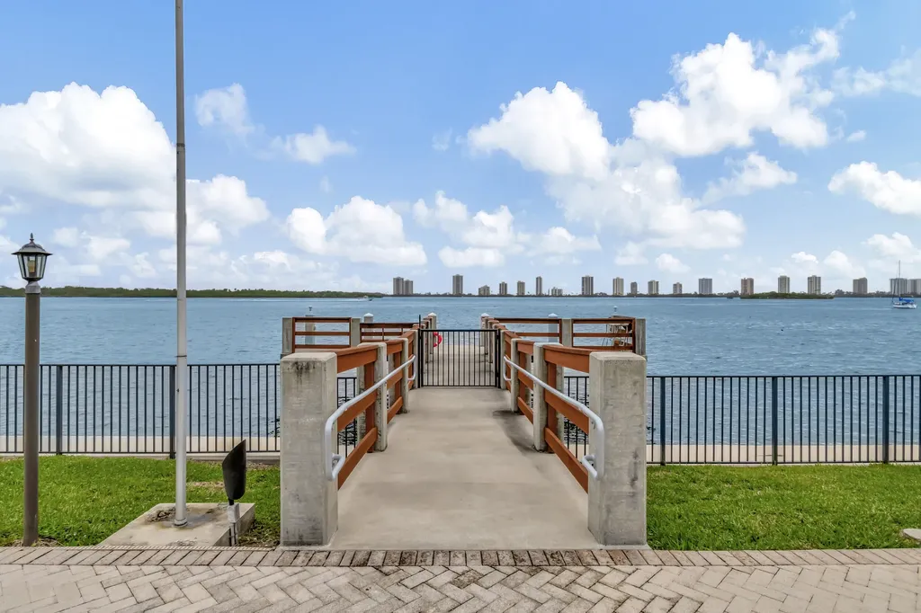 100 Paradise Harbour Boulevard North Palm Beach FL 33408