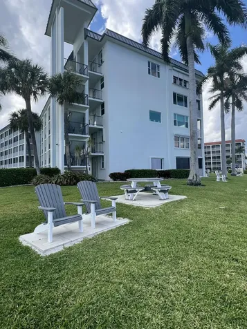 100 Paradise Harbour Boulevard North Palm Beach FL 33408