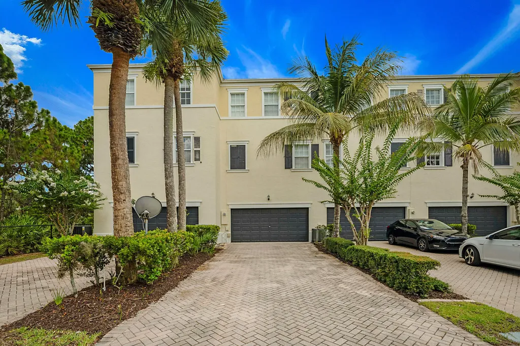 241 E Thatch Palm Circle Jupiter FL 33458