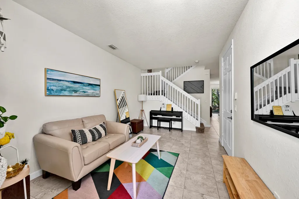 6977 Broadland Way Coconut Creek FL 33073