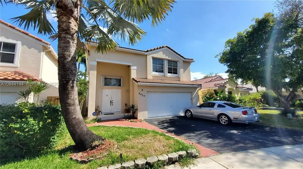 4430 SW 82nd Way Davie FL 33328