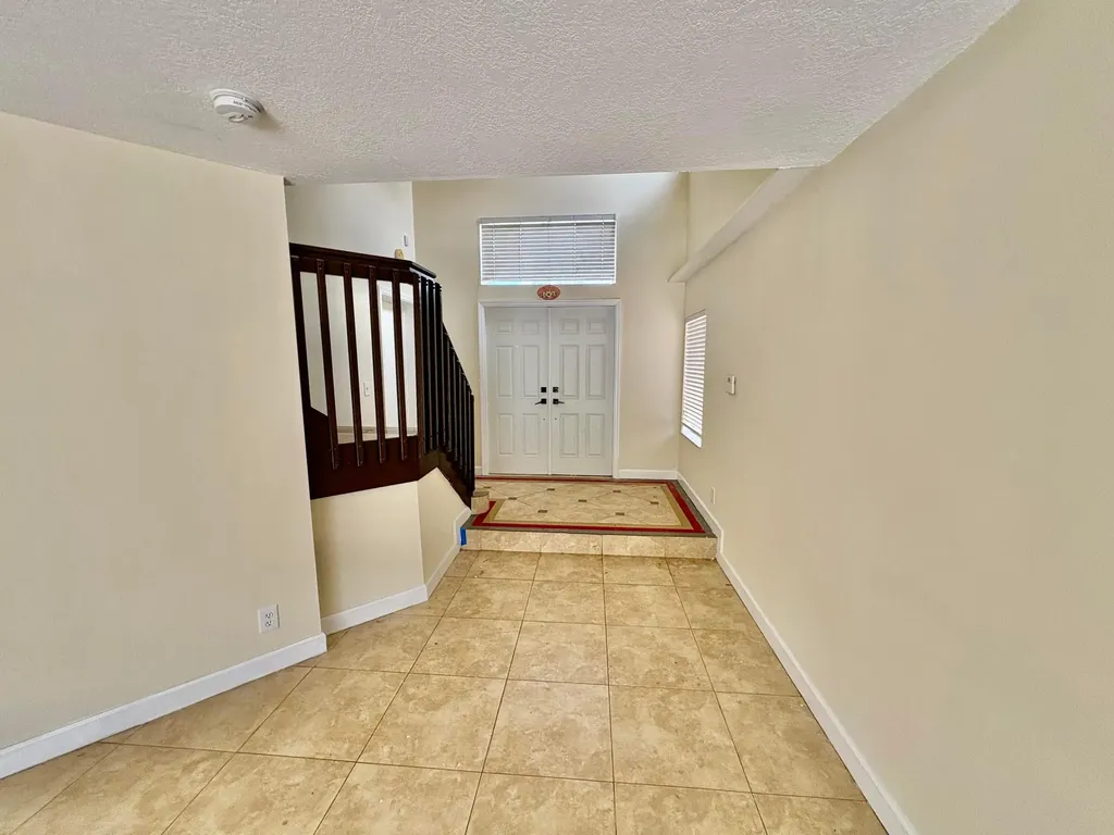 4430 SW 82nd Way Davie FL 33328