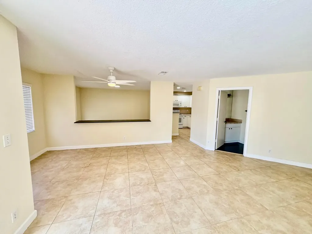 4430 SW 82nd Way Davie FL 33328