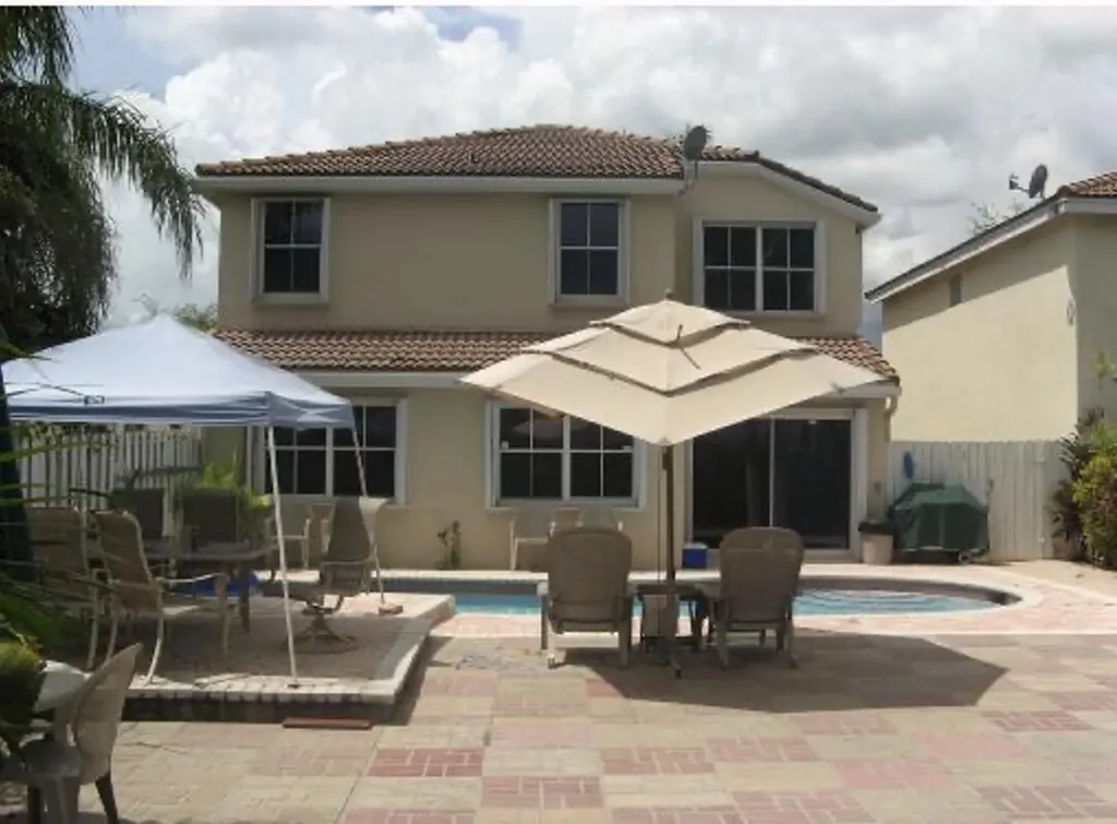 4430 SW 82nd Way Davie FL 33328