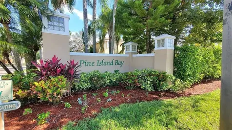 4430 SW 82nd Way Davie FL 33328
