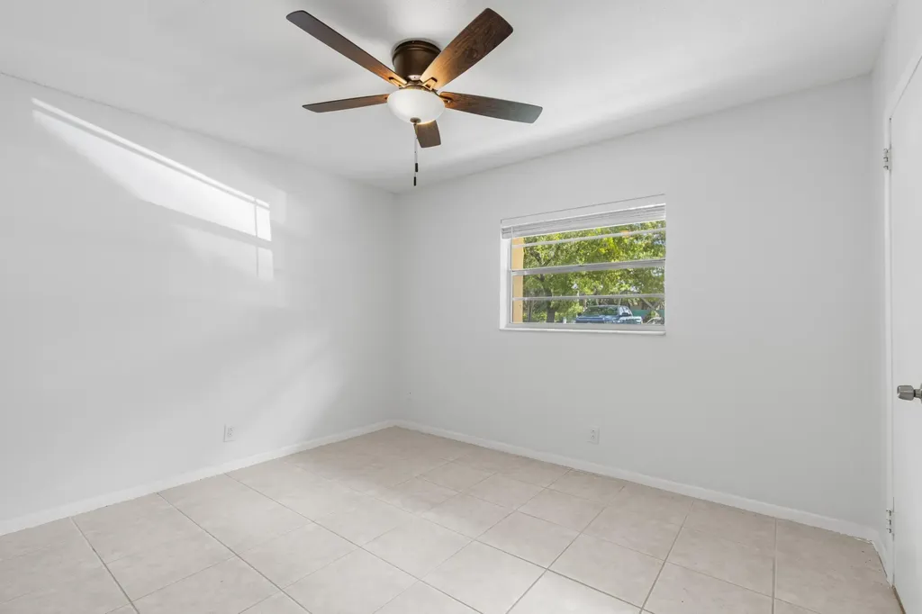 10693 N Military Trail West Palm Beach FL 33410