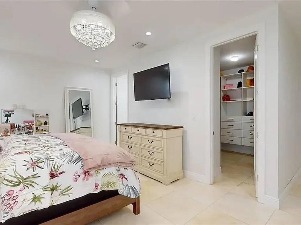 3091 SW 21st Street Miami FL 33145