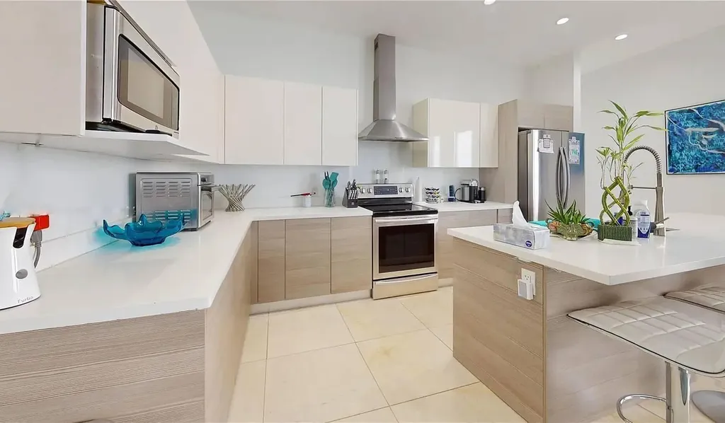 3091 SW 21st Street Miami FL 33145