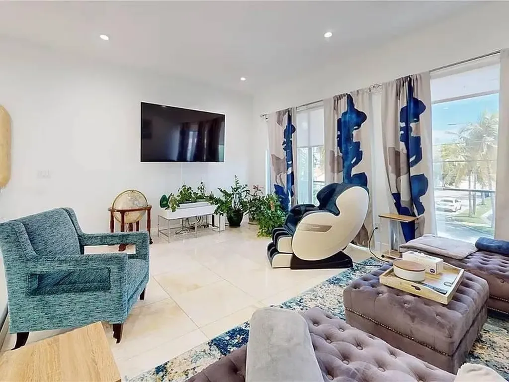 3091 SW 21st Street Miami FL 33145