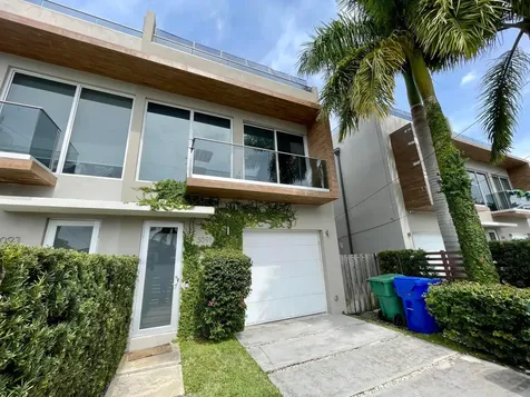 3091 SW 21st Street Miami FL 33145