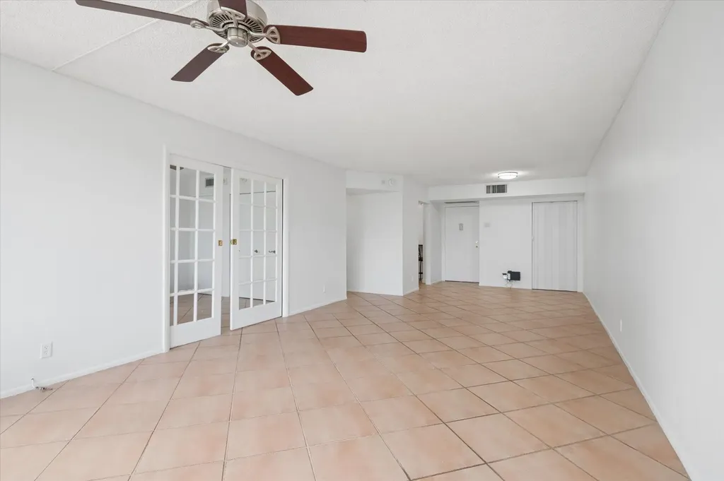 1170 N Federal Highway Fort Lauderdale FL 33304