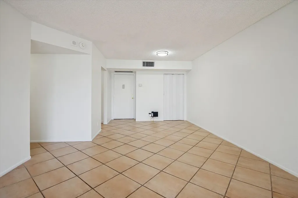 1170 N Federal Highway Fort Lauderdale FL 33304