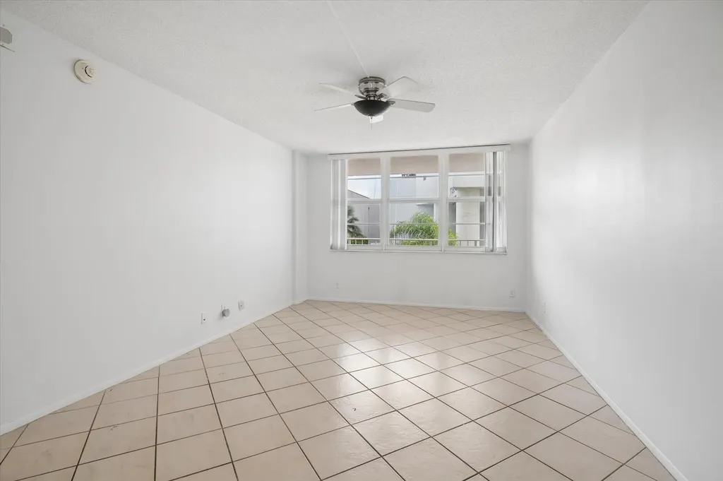 1170 N Federal Highway Fort Lauderdale FL 33304