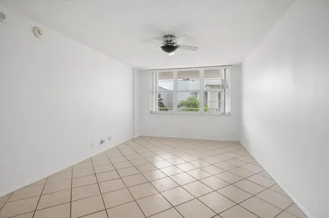1170 N Federal Highway Fort Lauderdale FL 33304