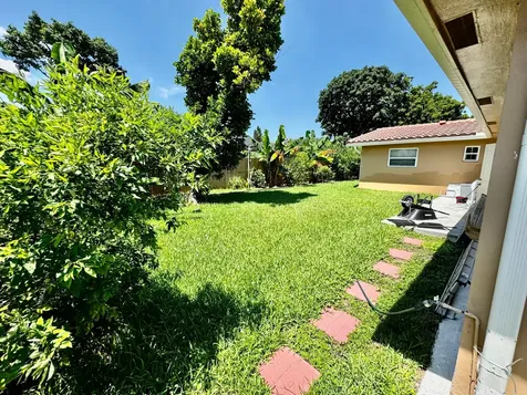 6600 NW 23rd Street Margate FL 33063