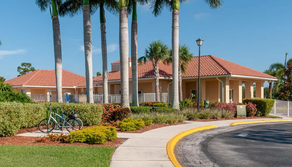 709 SW Andros Cove Port St Lucie FL 34986