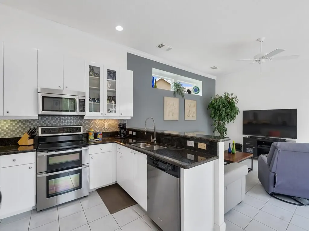 709 SW Andros Cove Port St Lucie FL 34986