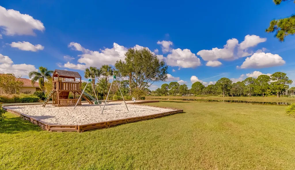 709 SW Andros Cove Port St Lucie FL 34986