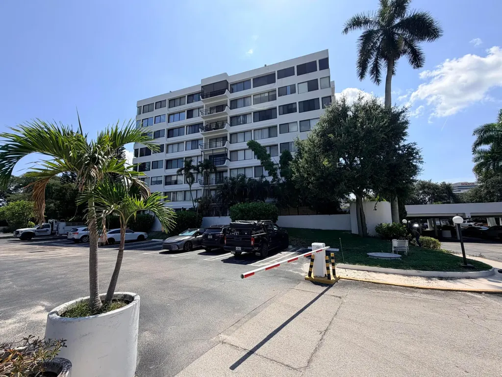 1500 Presidential Way West Palm Beach FL 33401