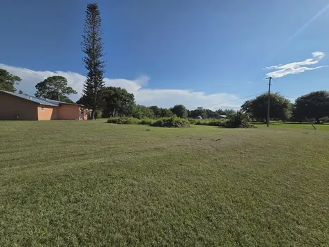 5959 Peterson Road Fort Pierce FL 34947