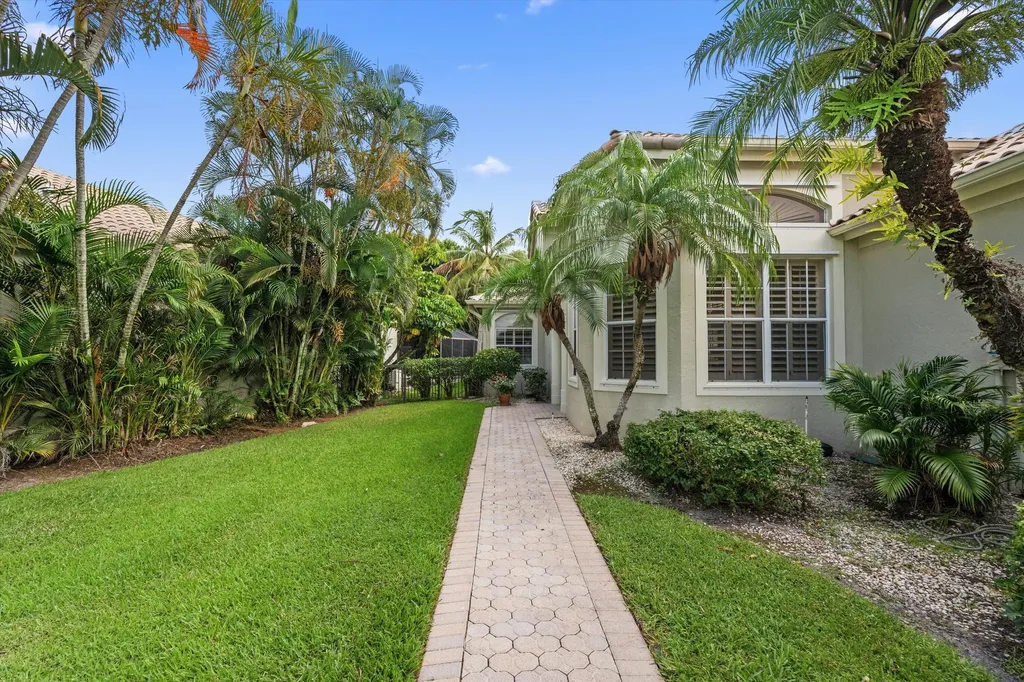 12557 Mallet Circle Wellington FL 33414